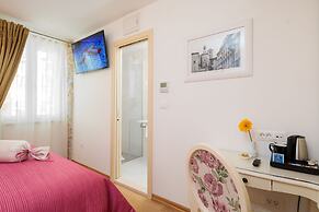 Priska Heritage Rooms