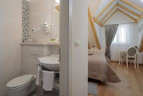 Priska Heritage Rooms