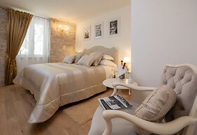 Priska Heritage Rooms