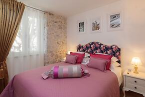 Priska Heritage Rooms