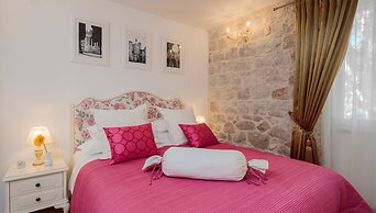 Priska Heritage Rooms