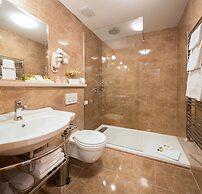 Priska Heritage Rooms