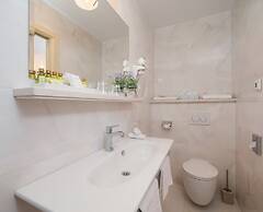 Priska Heritage Rooms