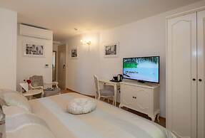 Priska Heritage Rooms