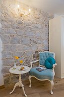 Priska Heritage Rooms