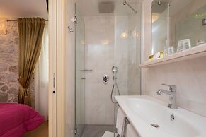 Priska Heritage Rooms