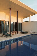 JW Marriott Bengaluru Prestige Golfshire Resort & Spa