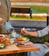 JW Marriott Bengaluru Prestige Golfshire Resort & Spa