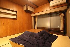 HARUYA Umekoji - Hostel