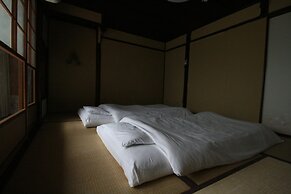 HARUYA Umekoji - Hostel