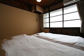 HARUYA Umekoji - Hostel