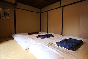 HARUYA Umekoji - Hostel