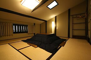 HARUYA Umekoji - Hostel