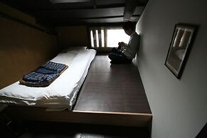 HARUYA Umekoji - Hostel