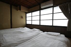 HARUYA Umekoji - Hostel