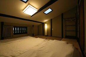 HARUYA Umekoji - Hostel