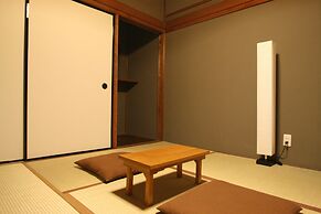 HARUYA Naramachi - Hostel