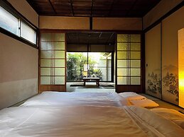 HARUYA Naramachi - Hostel