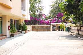 Jitthamas Residence