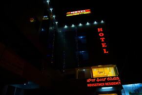 Housefinch Residency