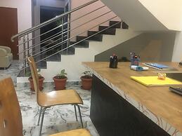 Housefinch Residency