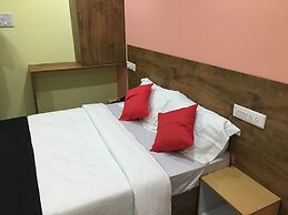 Housefinch Residency