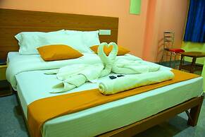 Housefinch Residency