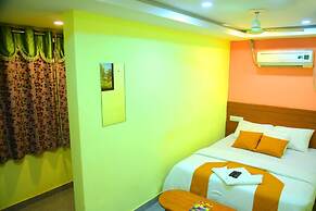 Housefinch Residency