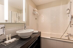 Best Western Plus Le Roi Arthur Hotel et Spa