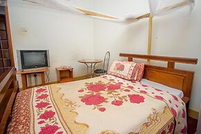 Brimax Hotel