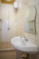 Brimax Hotel