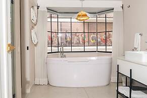 Illa Experience Hotel