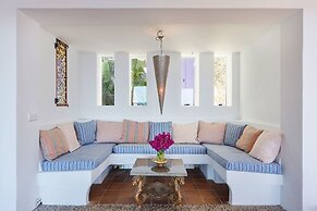 Mallorca front line property sea access