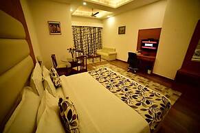 Grand Continental Hotel 