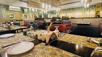 Grand Continental Hotel 