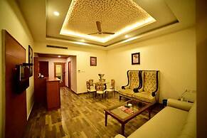 Grand Continental Hotel 