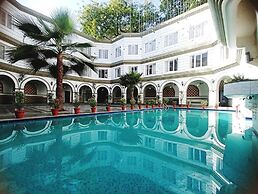 Grand Continental Hotel 