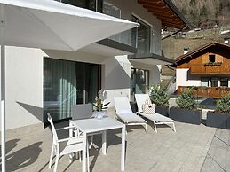 Dolomeet Boutique Hotel