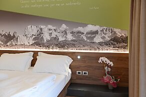 Dolomeet Boutique Hotel