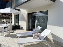 Dolomeet Boutique Hotel