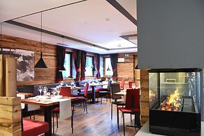 Dolomeet Boutique Hotel