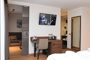 Dolomeet Boutique Hotel