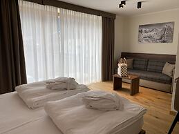 Dolomeet Boutique Hotel