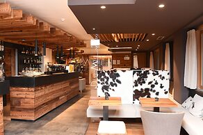 Dolomeet Boutique Hotel