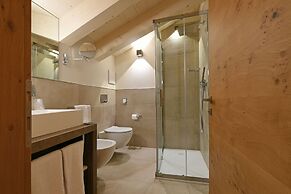 Dolomeet Boutique Hotel