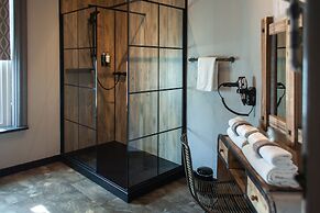 Oaklands Guest House