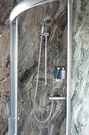 Oaklands Guest House