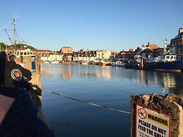 Oaklands Guest House