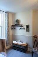 Oaklands Guest House