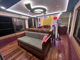 Sreekrishna Houseboats